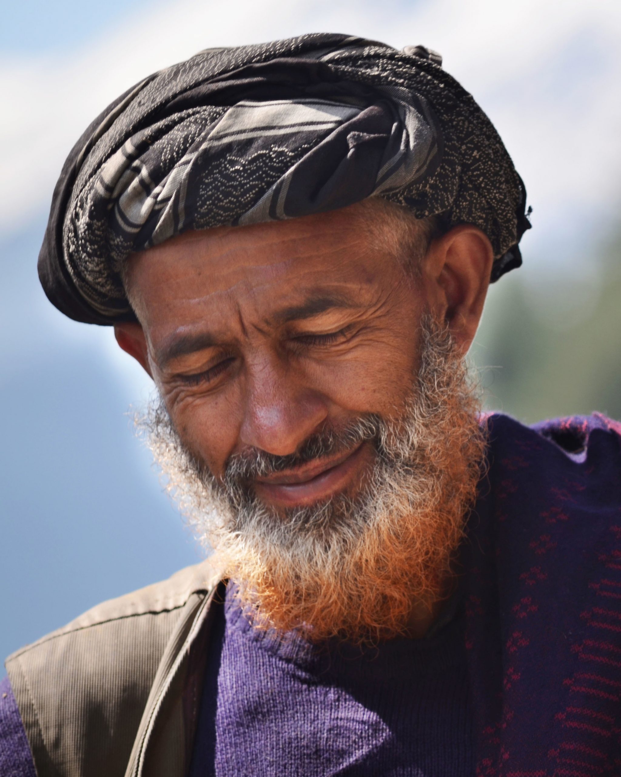 “Contentment_at_its_best.jpg” by Neha Bhamburdekar is licensed under CC BY-SA 4.0 Image showing a man with a contented expression
