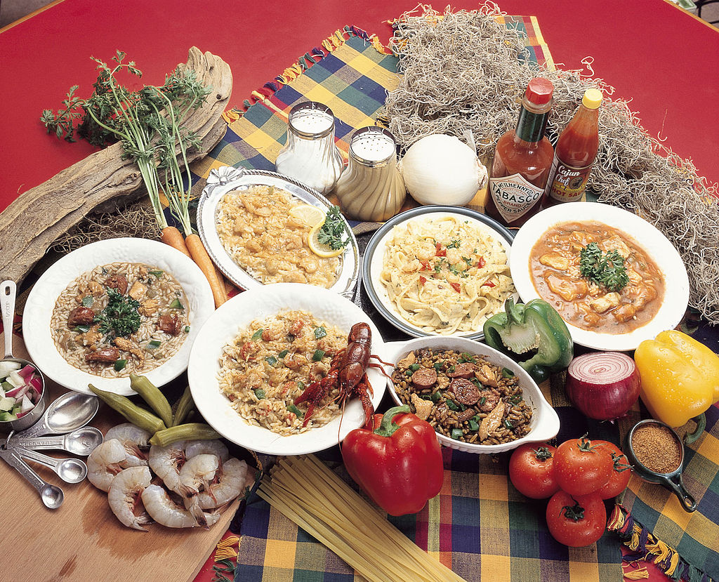 Image of a variety of dishes typical of Louisiana Creole cuisine