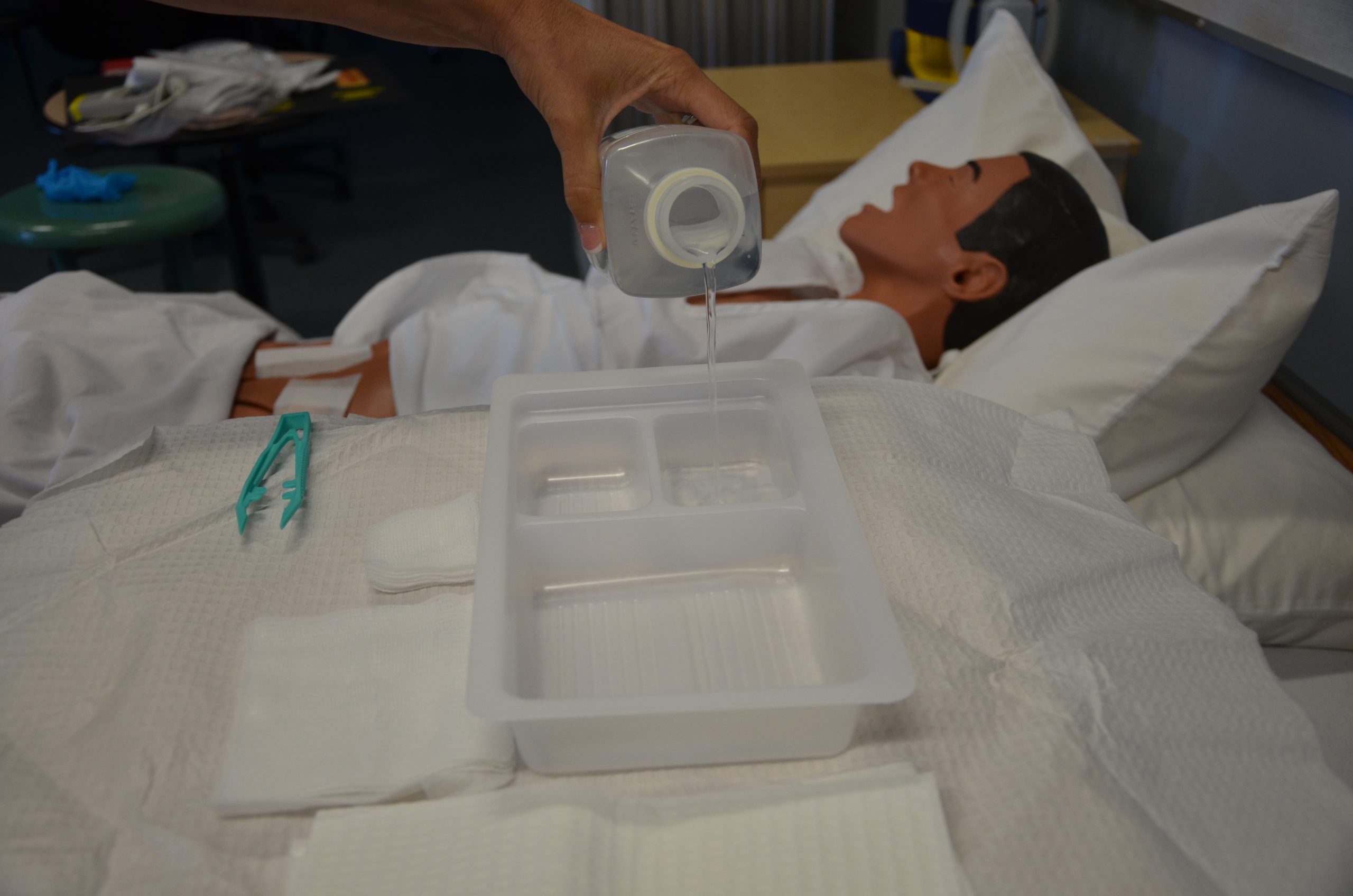 Pouring cleaning solution