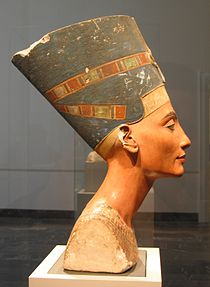 Side view of the Bust of Nefertiti