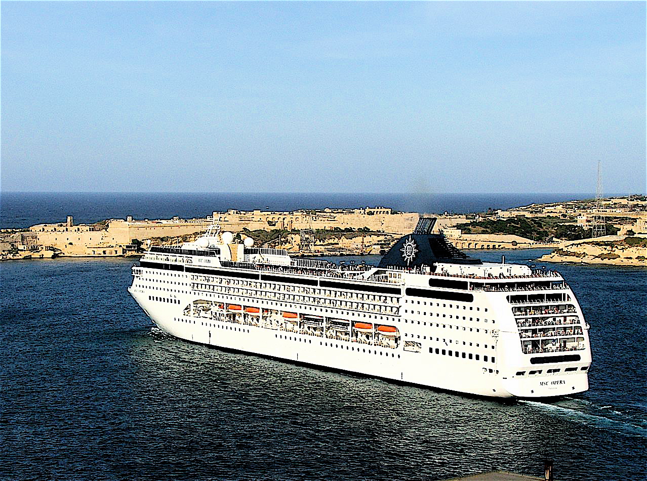 Cruise Liner