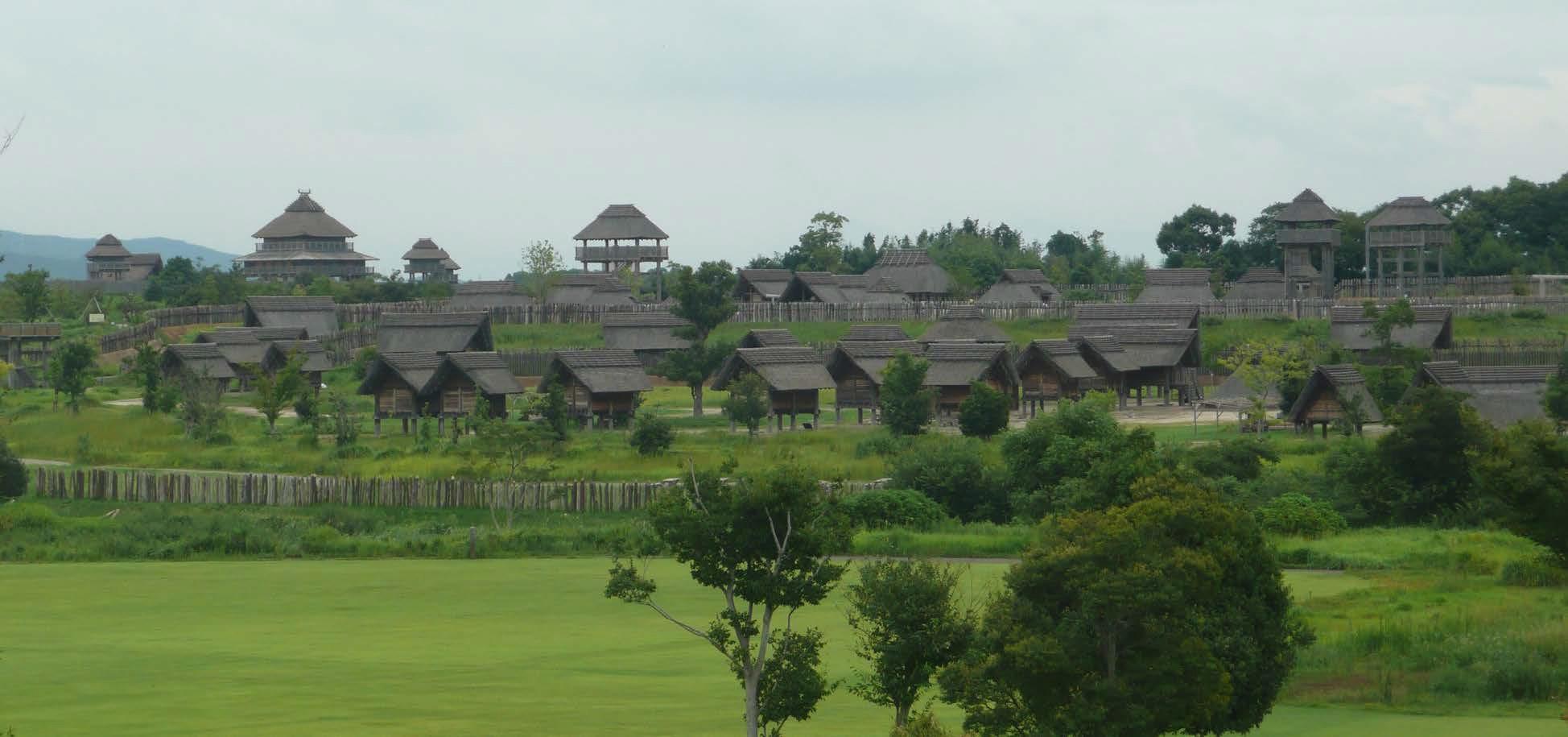 A reconstruction of Yoshinogari, a Yayoi Period chiefdom